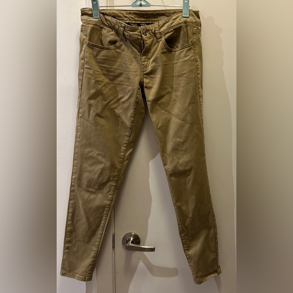 American Eagle size 4R
